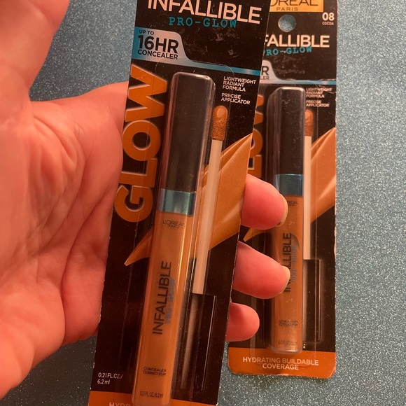 L’Oréal Paris infallible Pro-Glow Concealer Makeup Bundle Of 2 NWT - Picture 2 of 5